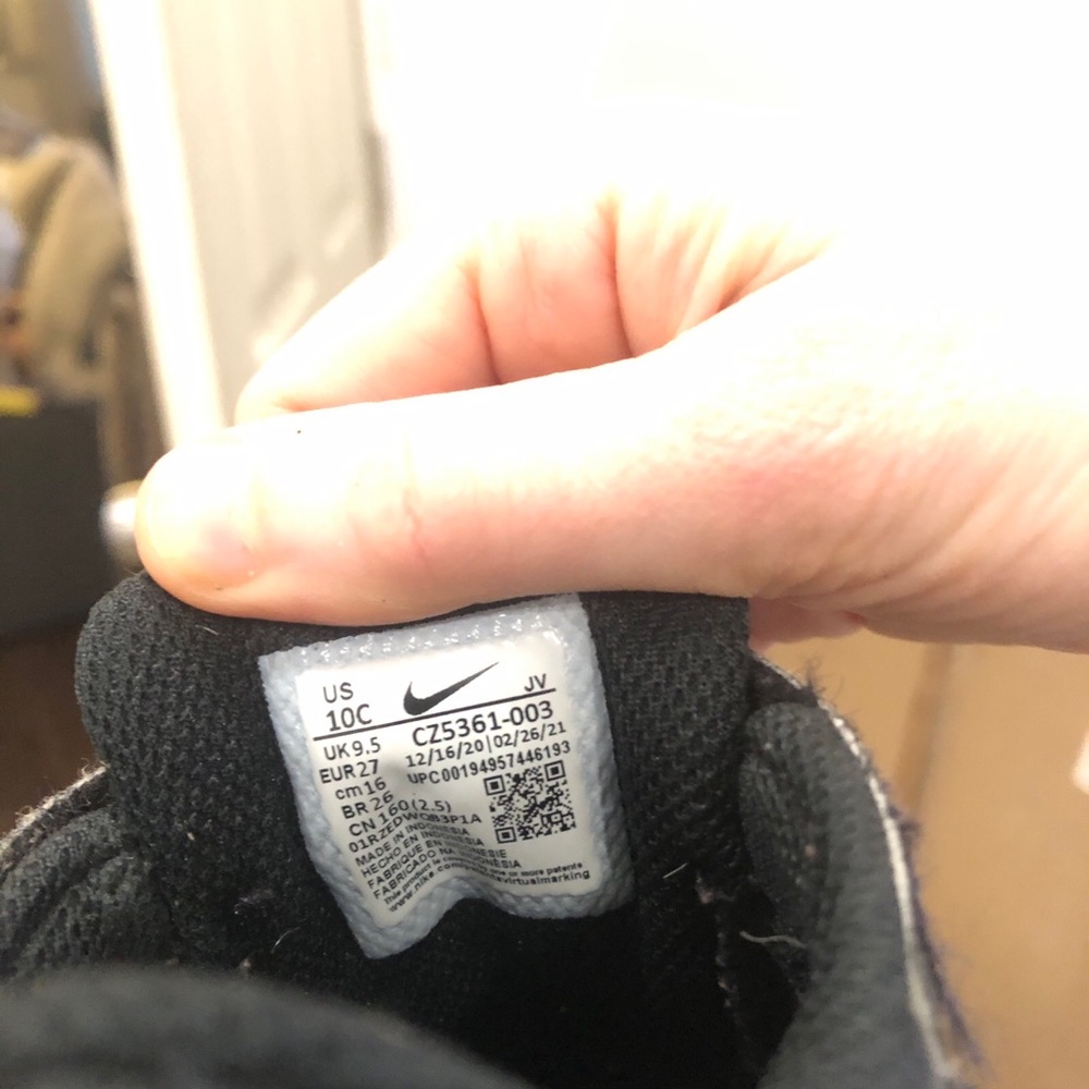 Nike Black Sneakers w/ Velcro Strap 10C Toddler Girl Boy Very Good Condition - Picture 4 of 6